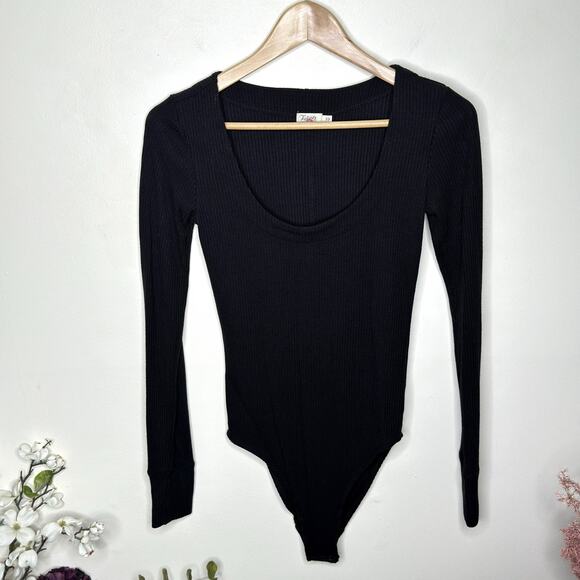 FAHERTY Legend Rib Monroe Bodysuit In Black {A54} - Picture 3 of 7